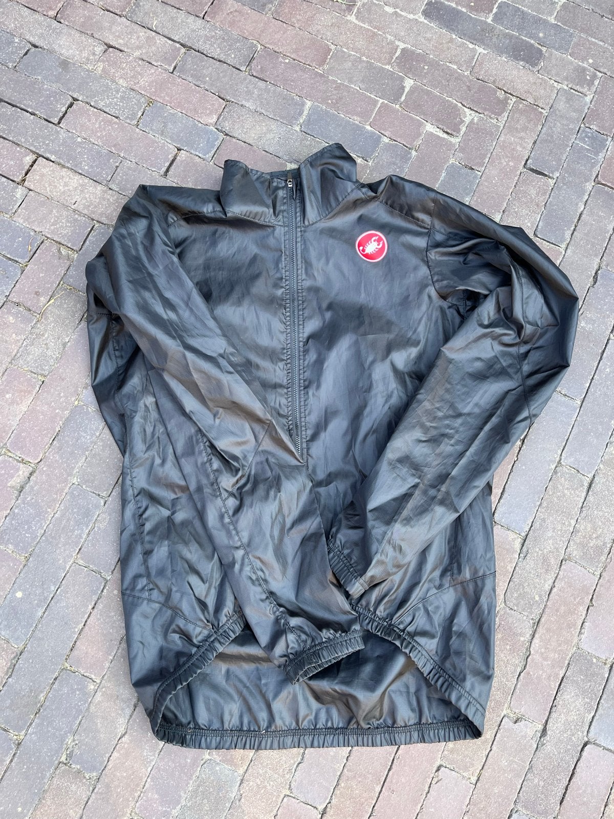 Castelli Fietsjack Zwart - Winddicht en Lichtgewicht, Ophalen, Gebruikt, Heren, L