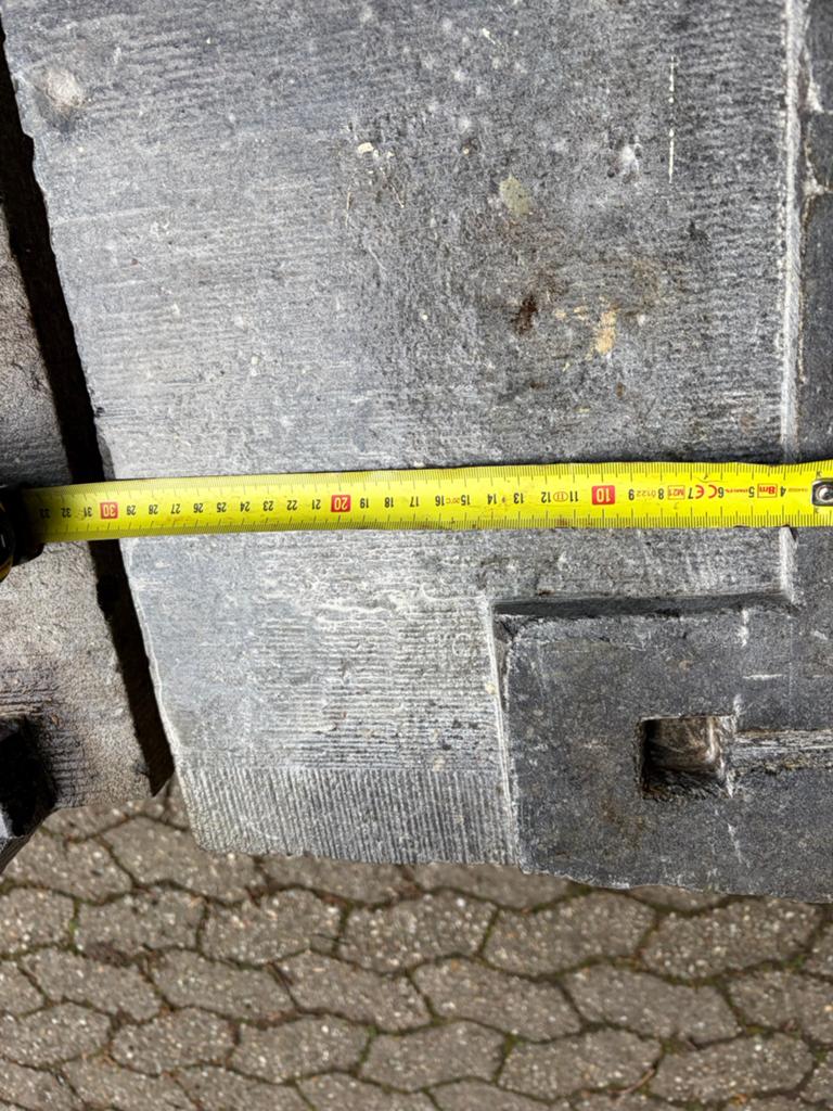 Hardstenen raamdorpels, Ophalen of Verzenden, Gebruikt, Gevelraam of Ruit, 120 tot 160 cm