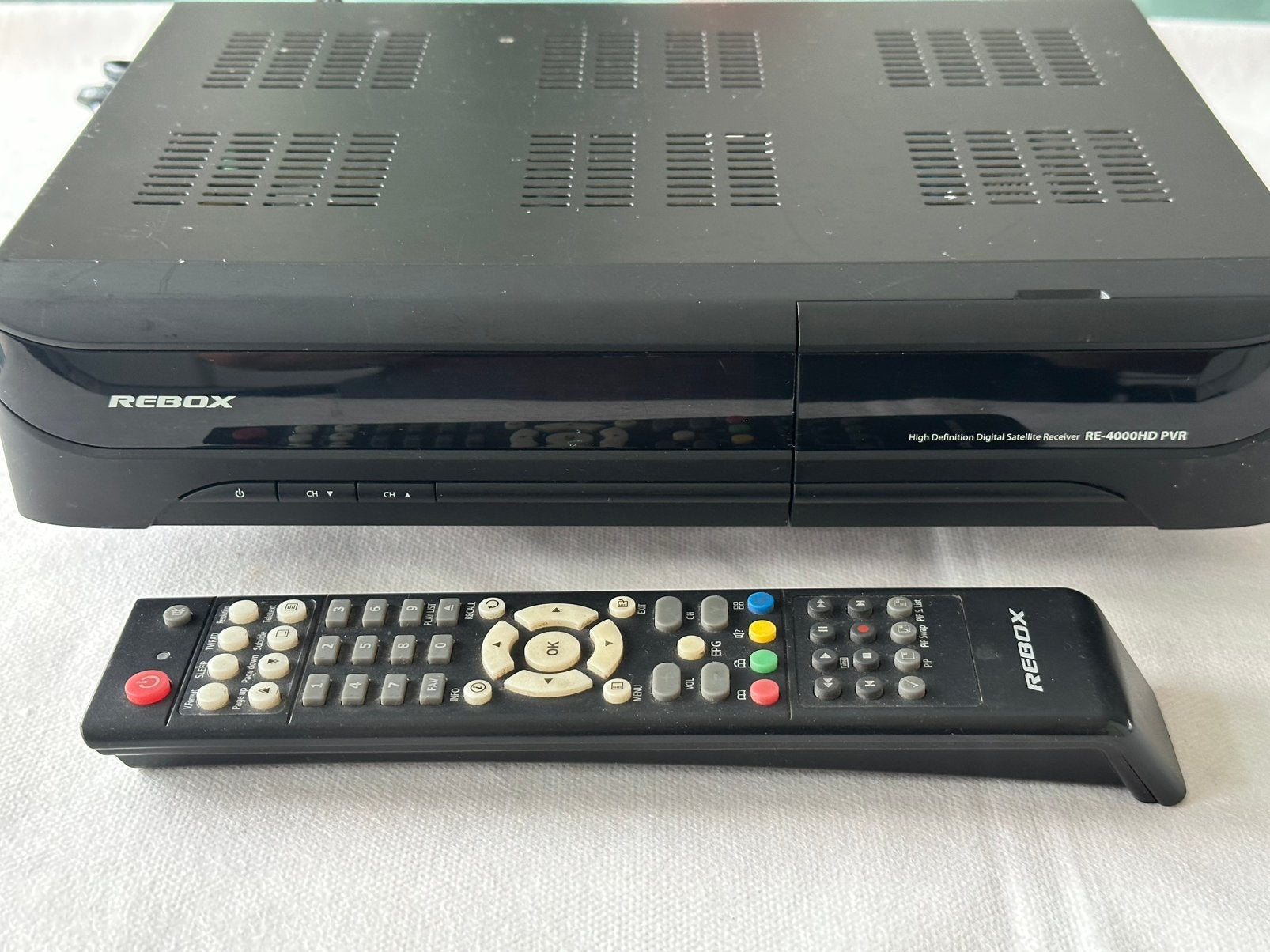 Satellietontvanger Rebox RE-40000 HD PVR, Ophalen of Verzenden, Gebruikt