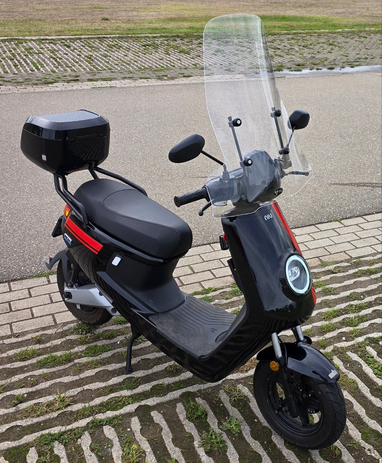 NUI MQi+Sport scooter, Ophalen, Zo goed als nieuw, Elektrisch, Overige merken