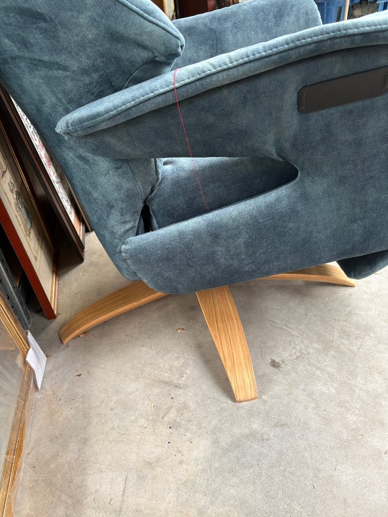 elektrische sta op stoel, Huis en Inrichting, Fauteuils, Gebruikt, 75 tot 100 cm, Ophalen of Verzenden, Stof