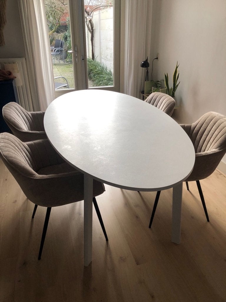 Eettafel IKEA ovaal wit, Huis en Inrichting, Tafels | Eettafels, Ophalen, Gebruikt, 200 cm of meer, 50 tot 100 cm