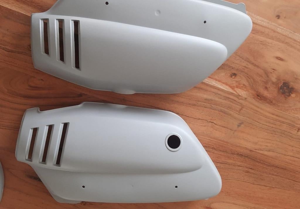 Suzuki GT 750 cover set - Spuitklaar, Motoren, Onderdelen | Suzuki, Ophalen of Verzenden, Gebruikt