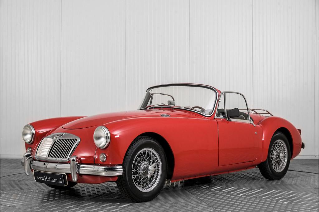 MG A MGA1500 compleet met softtop en hardtop (bj 1956), Auto's, Gebruikt, 4 cilinders, Cabriolet, 68 pk