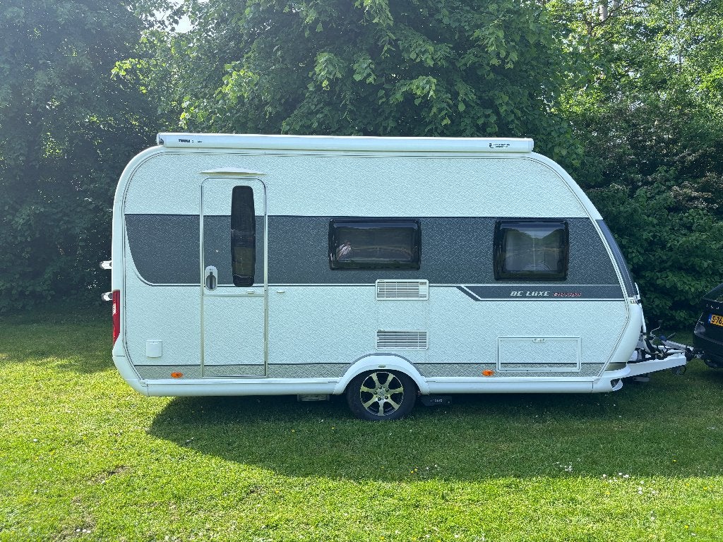 Schitterende Hobby De Luxe Edition 440 SF uit 2016 met mover, Caravans en Kamperen, Caravans, Hobby, Treinzit, Particulier, 1000 - 1250 kg