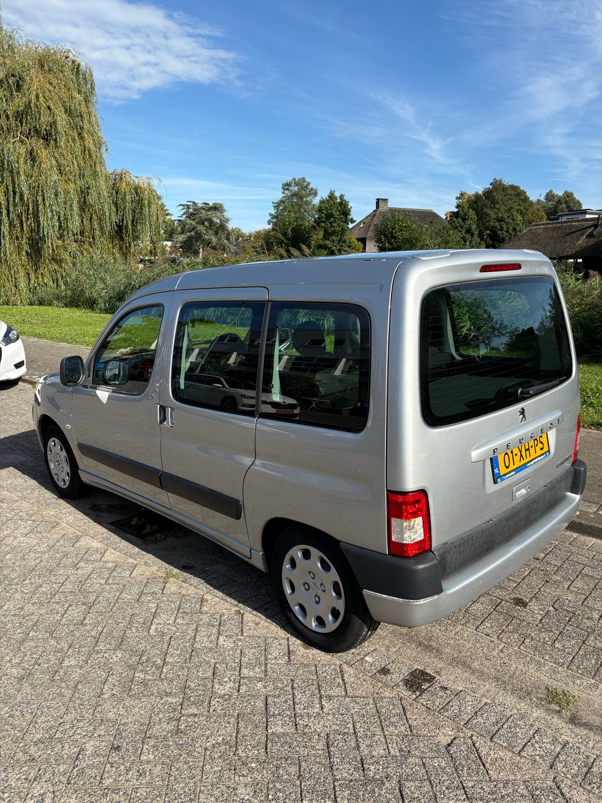 Peugeot Partner 1.4 Combi 2007 Grijs, Auto's, Peugeot, Voorwielaandrijving, 49 €/maand, Handgeschakeld, Particulier