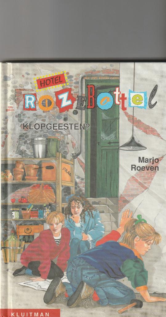Hotel rozebottel klopgeesten128 blz. Marjo roeven, Ophalen of Verzenden, Zo goed als nieuw, Fictie