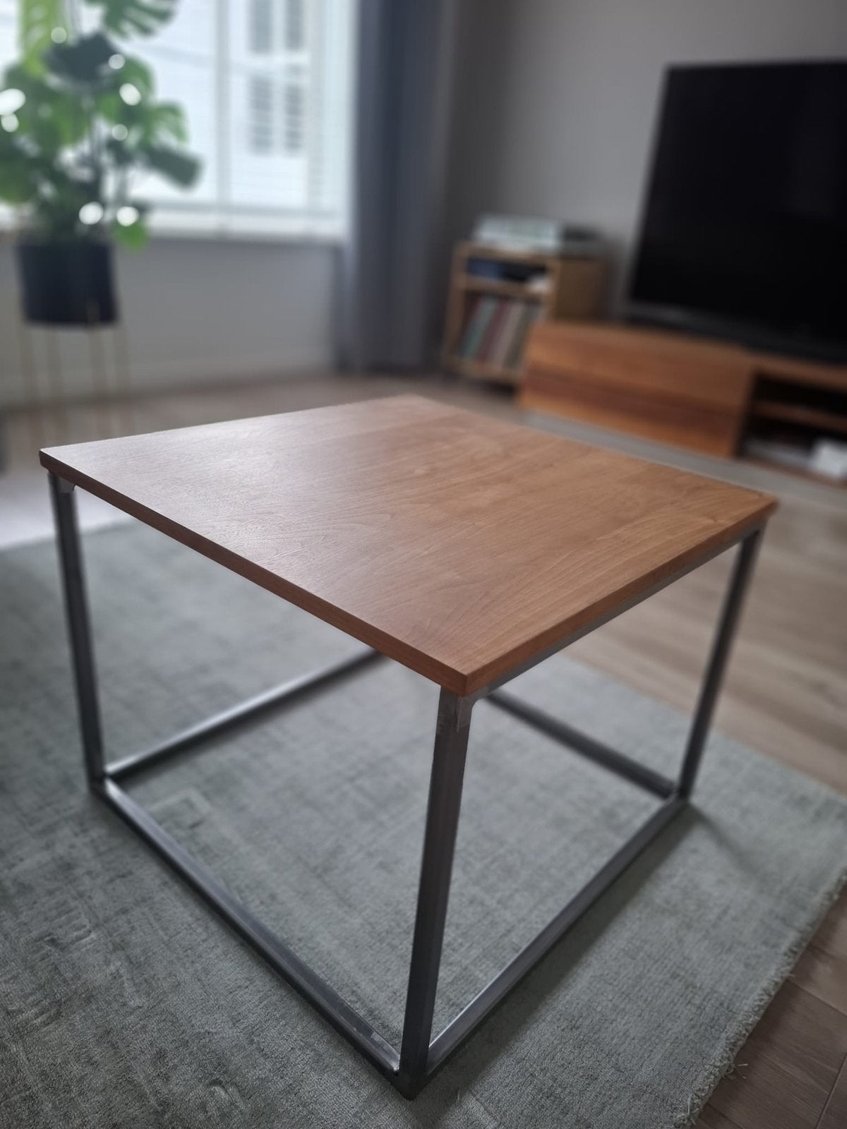 Salontafel walnoot fineer 60x60x47 cm, Ophalen, 100 tot 150 cm, 50 tot 100 cm, Zo goed als nieuw