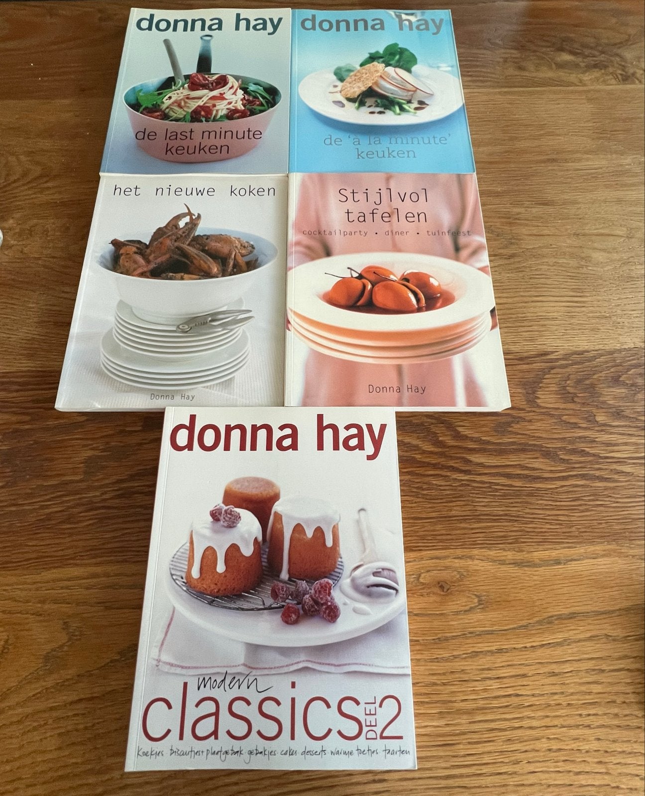 Donna Hay Kookboeken Set - 5 Stuks, Ophalen of Verzenden, Gelezen, Overige gebieden, Voorgerechten en Soepen