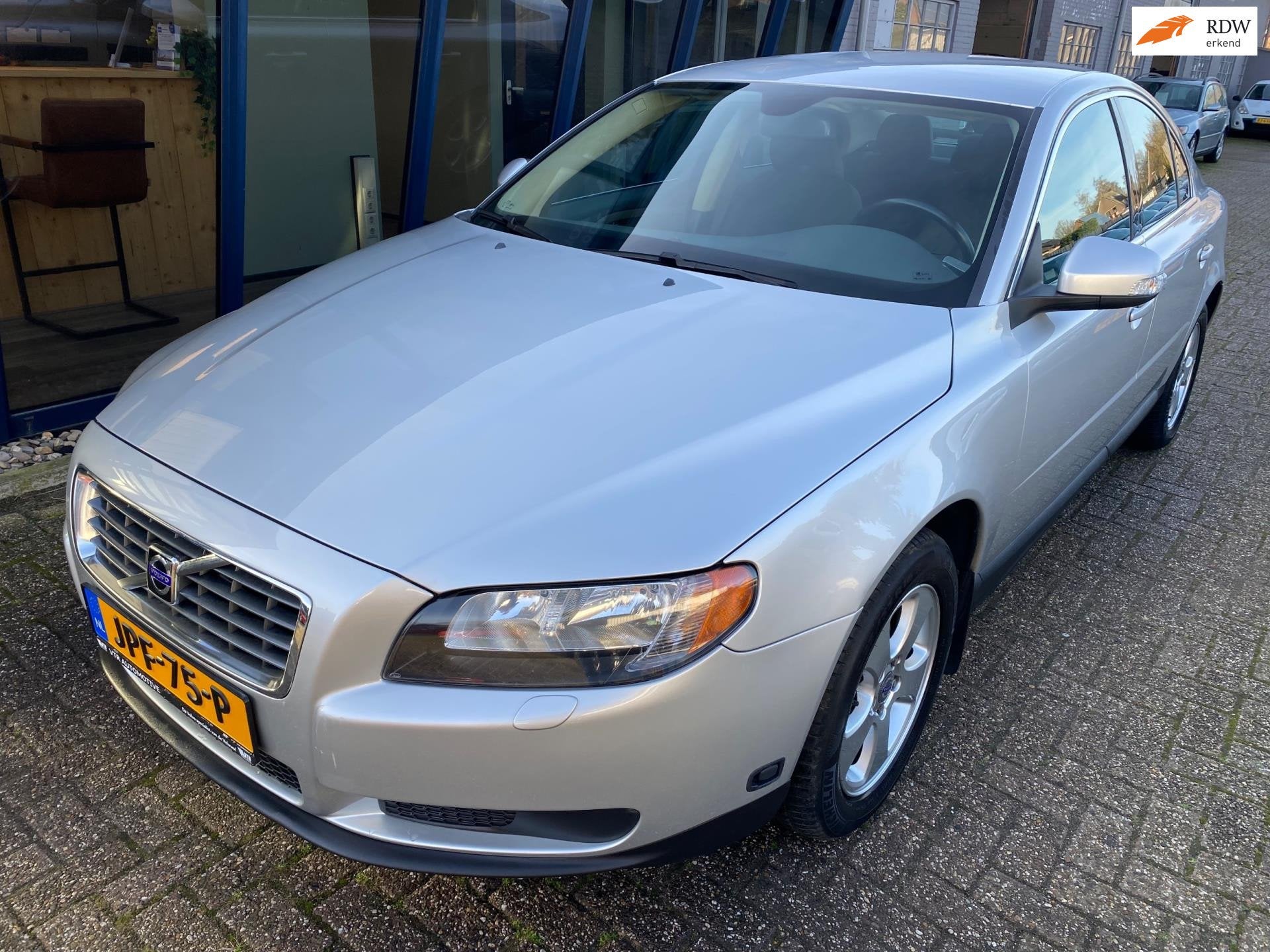 Volvo S80 2.5 T Kinetic 200PK Automaat 78.000KM, Auto's, Zwart, 2521 cc, 10 km/l, Bedrijf
