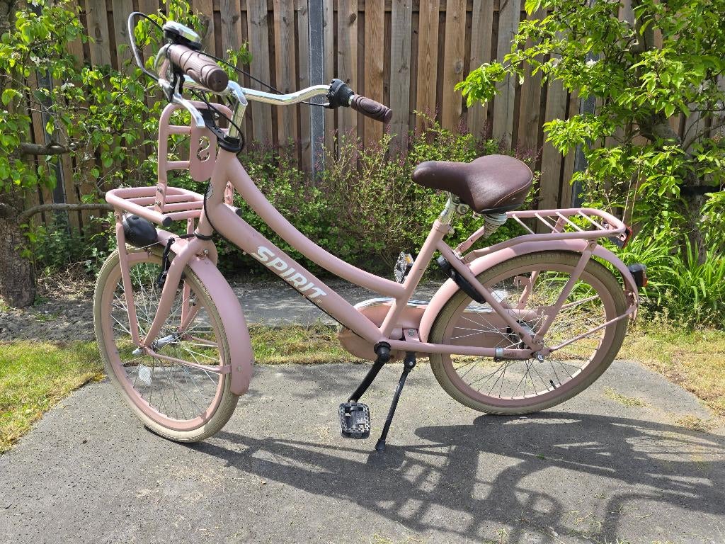 Spirit Cargo N3 Zalm Meisjesfiets 22 inch, Fietsen en Brommers, Fietsen | Meisjes, Ophalen, Terugtraprem, 22 inch, Gebruikt