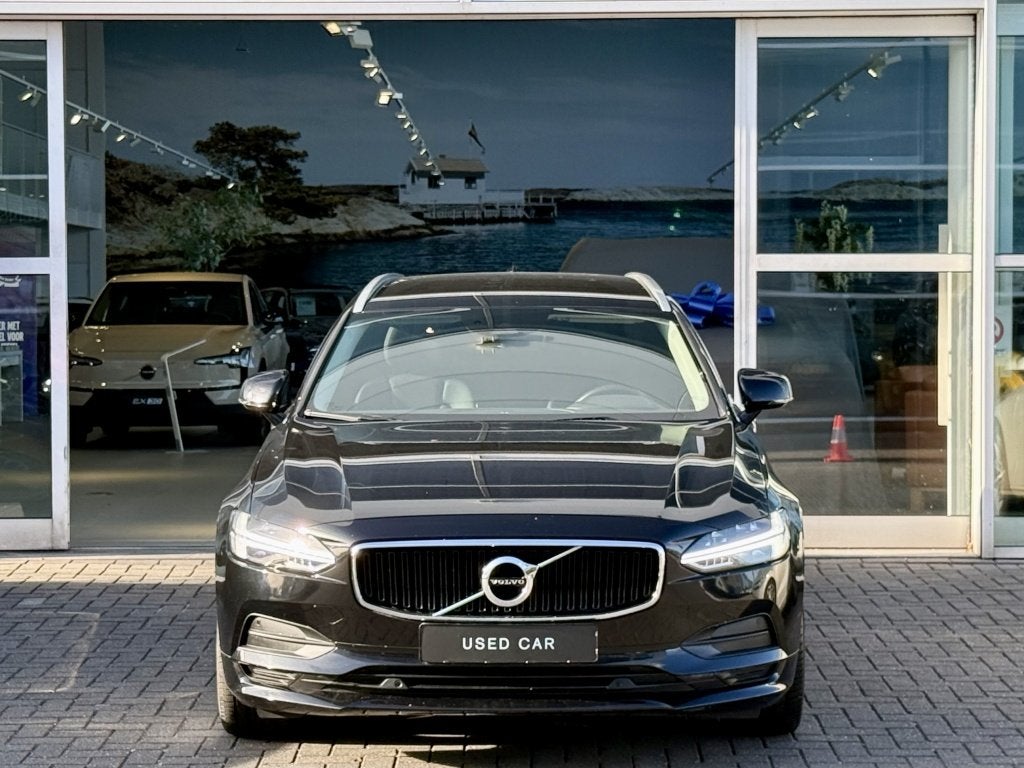 Volvo V90 T4 190PK Momentum |Adap.Cruise| Leder | Trekhaak |, Auto's, Volvo, 12 maanden, 4 cilinders, 93 €/maand, 750 kg