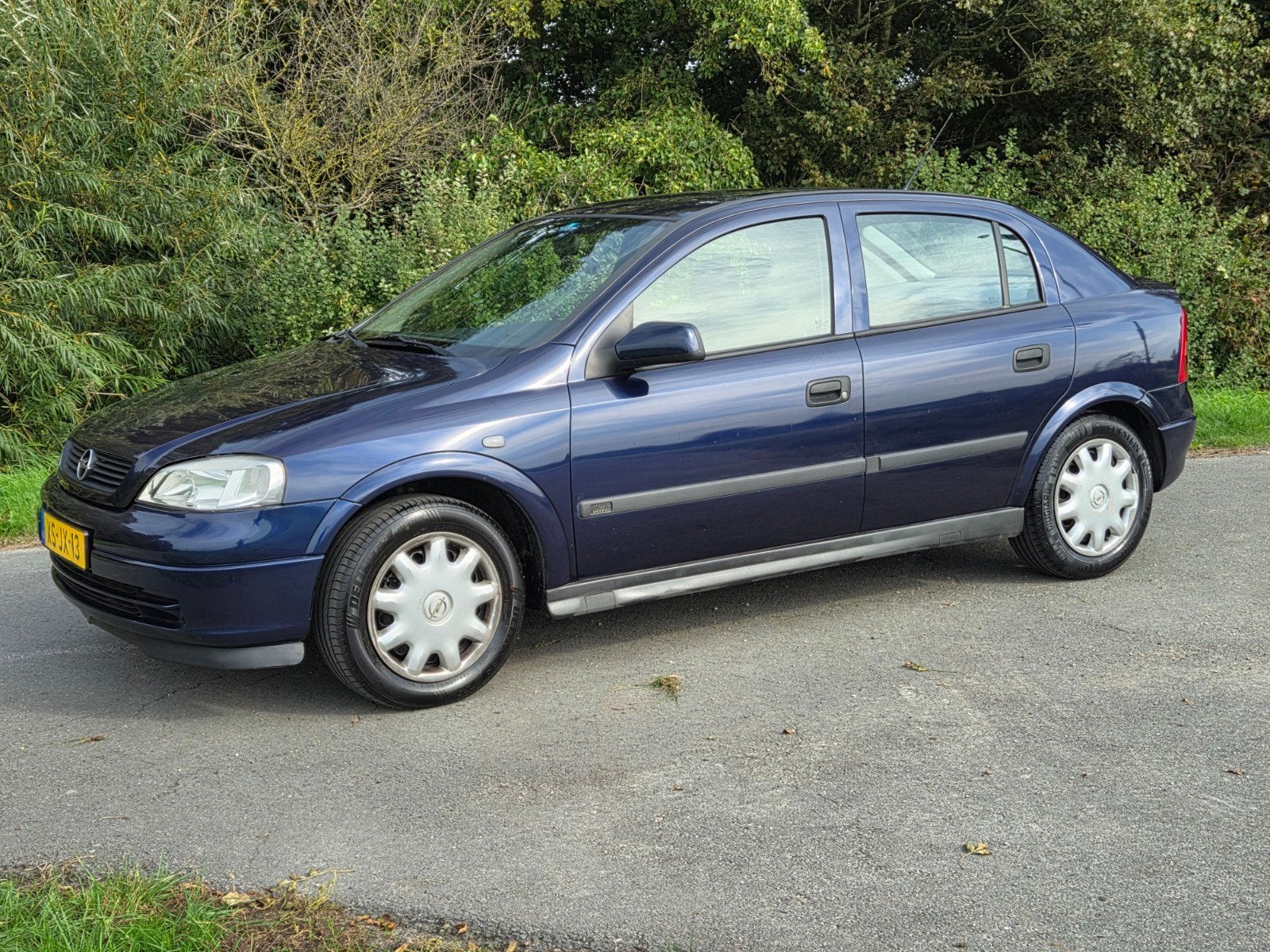 Foto 3 van Opel Astra 1.6 I 16V Airco,cruise,nieuwe apk