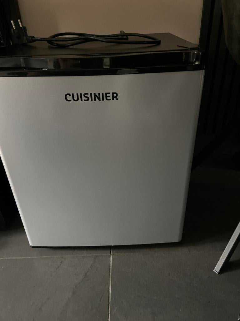 Cuisinier camping koelkastje, Witgoed en Apparatuur, Koelkasten en IJskasten, Ophalen, Zonder vriesvak, Minder dan 45 cm, Minder dan 85 cm