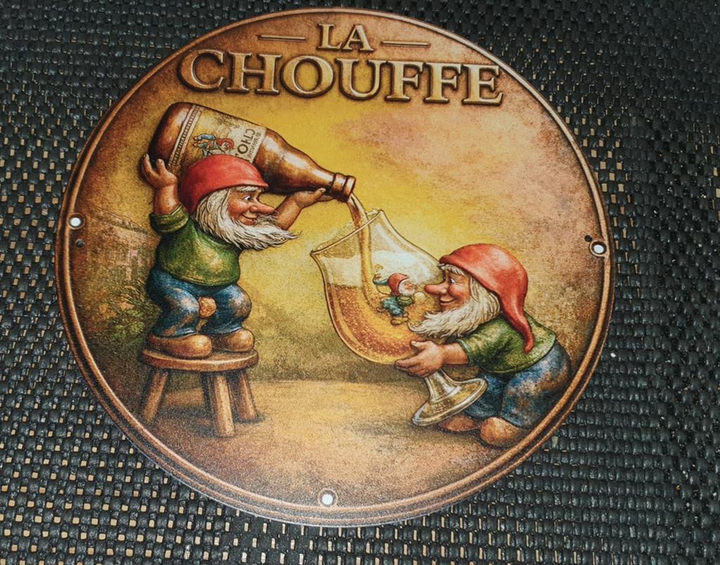 La Chouffe Wandbord – De eyecatcher voor jouw man cave!, Ophalen of Verzenden, Nieuw, Reclamebord, Plaat of Schild, Overige merken
