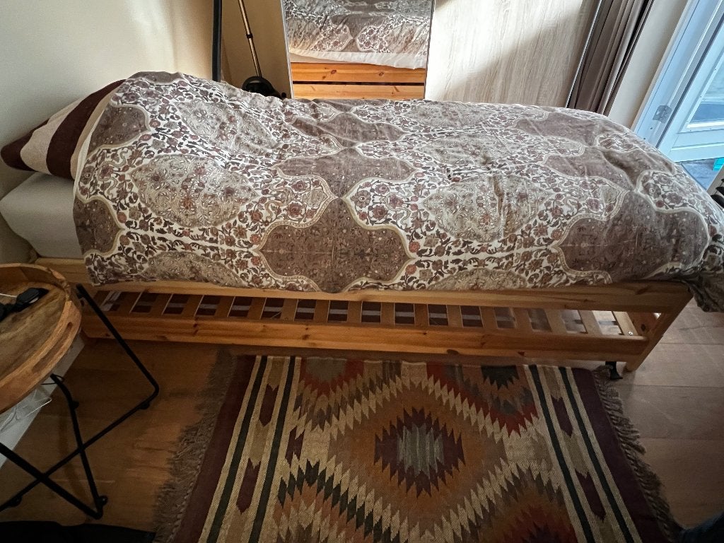 2x IKEA UTÅKER 80x200 + 2 matrassen, Gebruikt, Eenpersoons, Ophalen of Verzenden, 80 cm