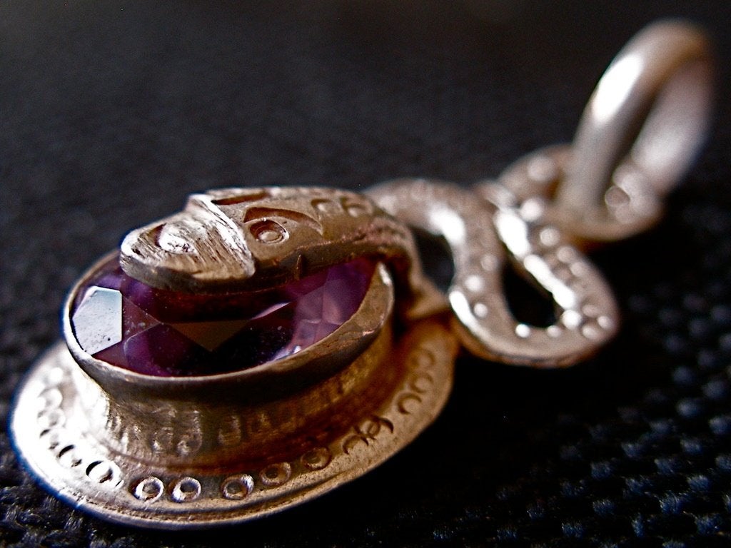 Zilveren 925 zilver kettinghanger gekronkelde slang amethist, Sieraden, Tassen en Uiterlijk, Kettinghangers, Verzenden, Paars