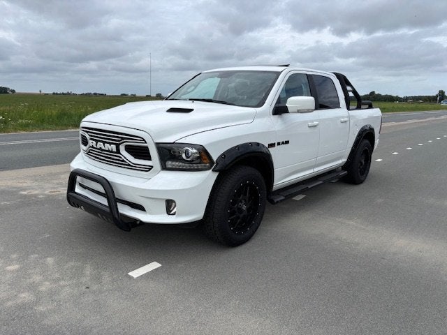 Dodge Dodge ram 1500 sport 4x4 200L Lpg Financiering v/a 350, Automaat, Gebruikt, 5654 cc, Leder en Stof