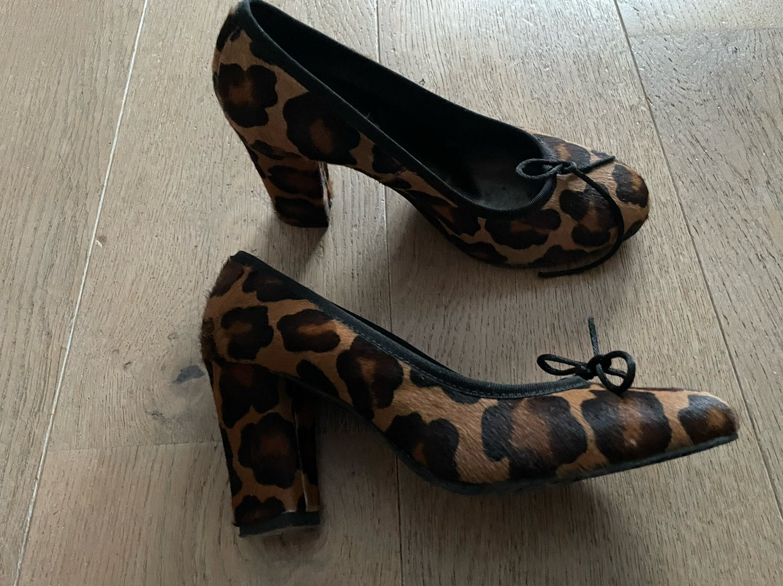 Pumps tijger prent maat 37 Olav, Ophalen of Verzenden, Zo goed als nieuw, Bruin
