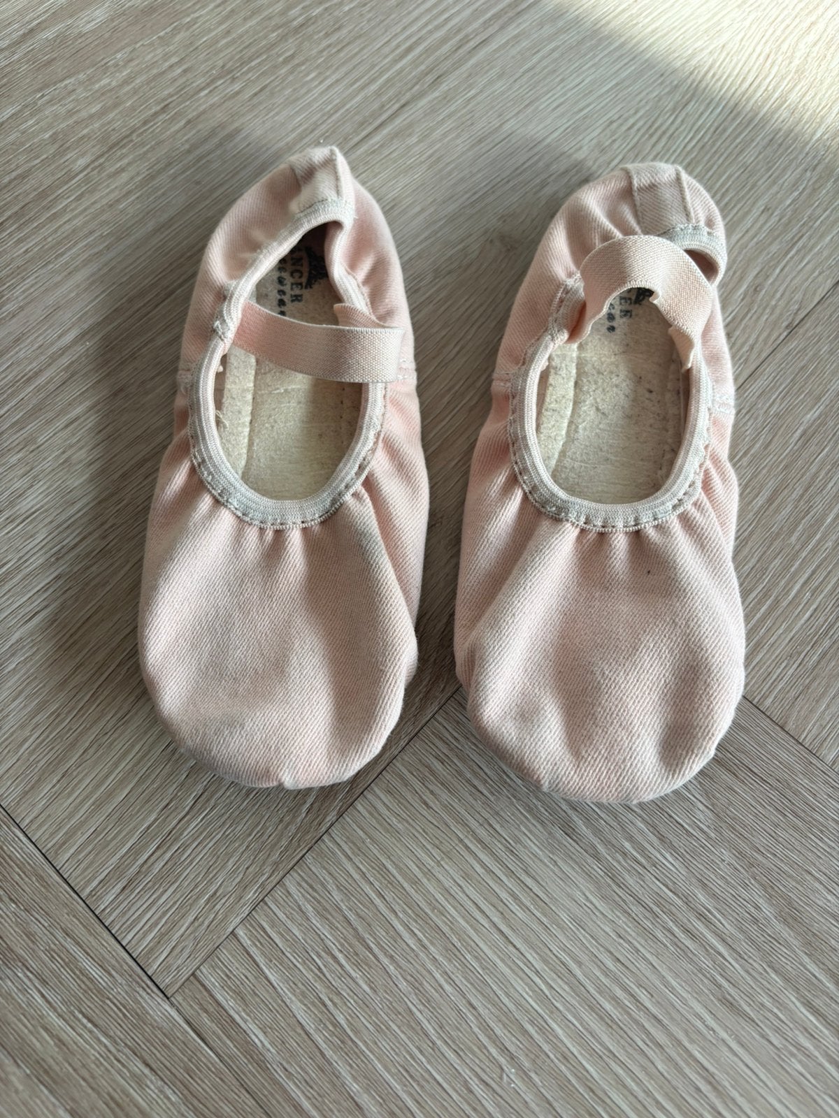 Balletschoenen maat 29/30, Dancer Dancewear, Ophalen, Zo goed als nieuw, Schoenen
