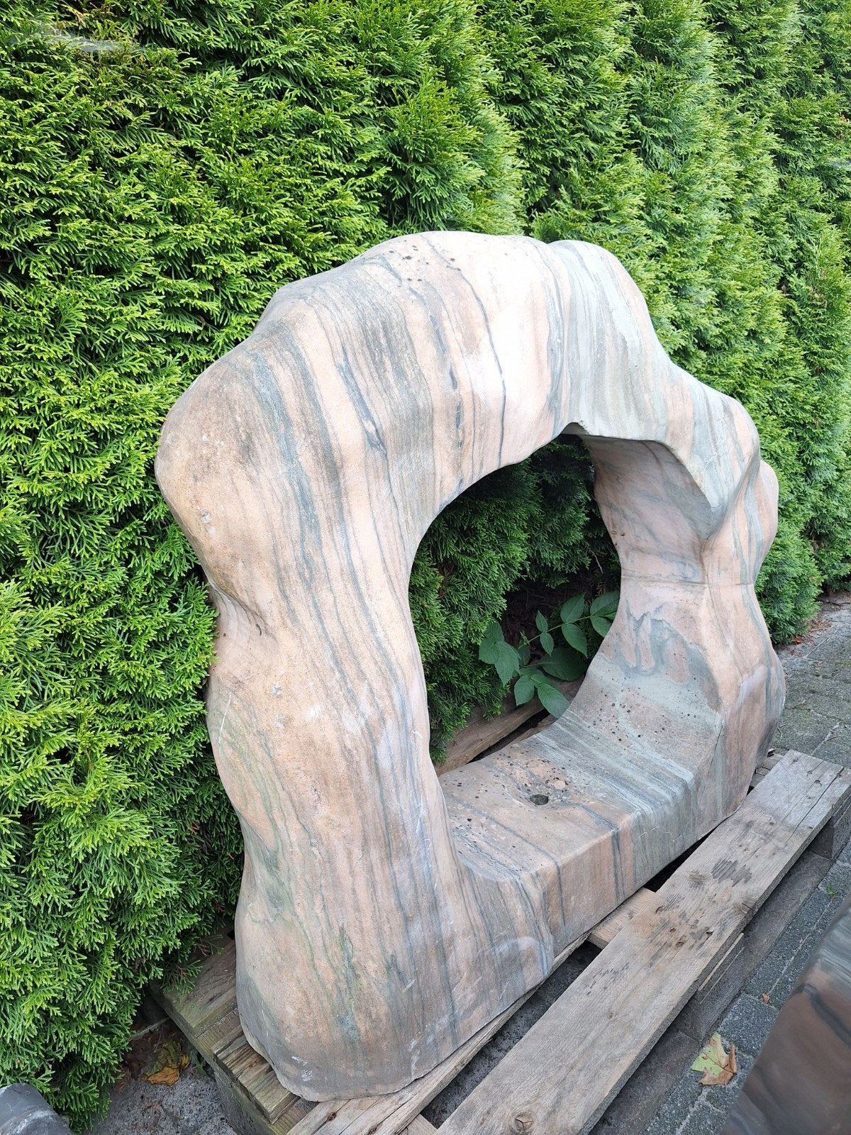 Natuurstenen Waterornament, Ophalen, Zo goed als nieuw