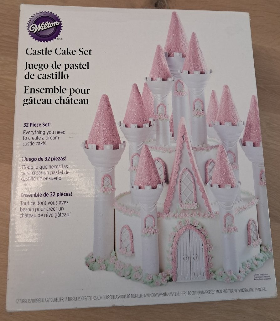 Wilton Kasteel taart set, Hobby en Vrije tijd, Taarten en Cupcakes maken, Ophalen, Gebruikt, Taarten, Versiering