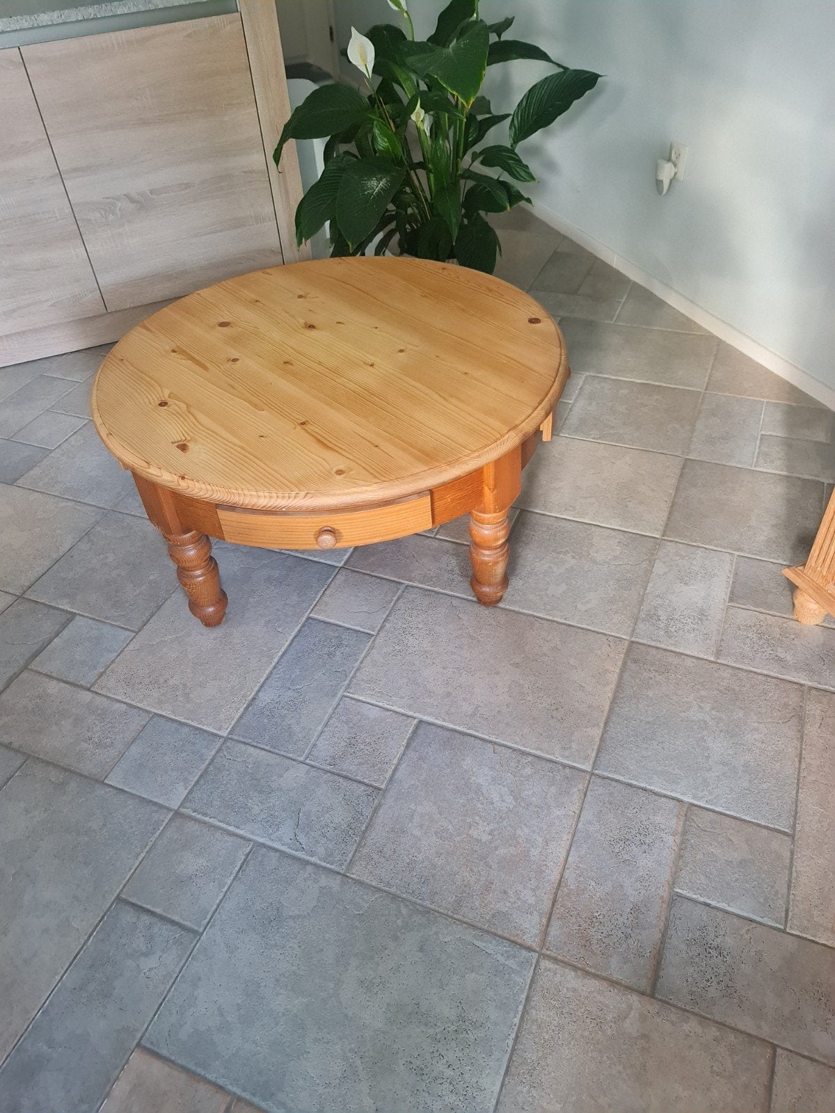 Ronde grenen salontafel met 4 lades, Ophalen, Gebruikt, 50 tot 100 cm, Rond