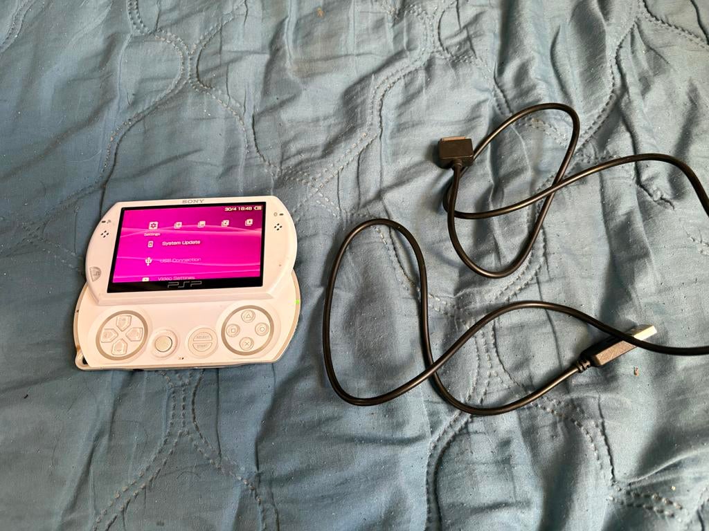 Sony PSP Go Wit - Compacte Draagbare Gaming Console, Spelcomputers en Games, Ophalen of Verzenden, Gebruikt, Wit, PSP Go