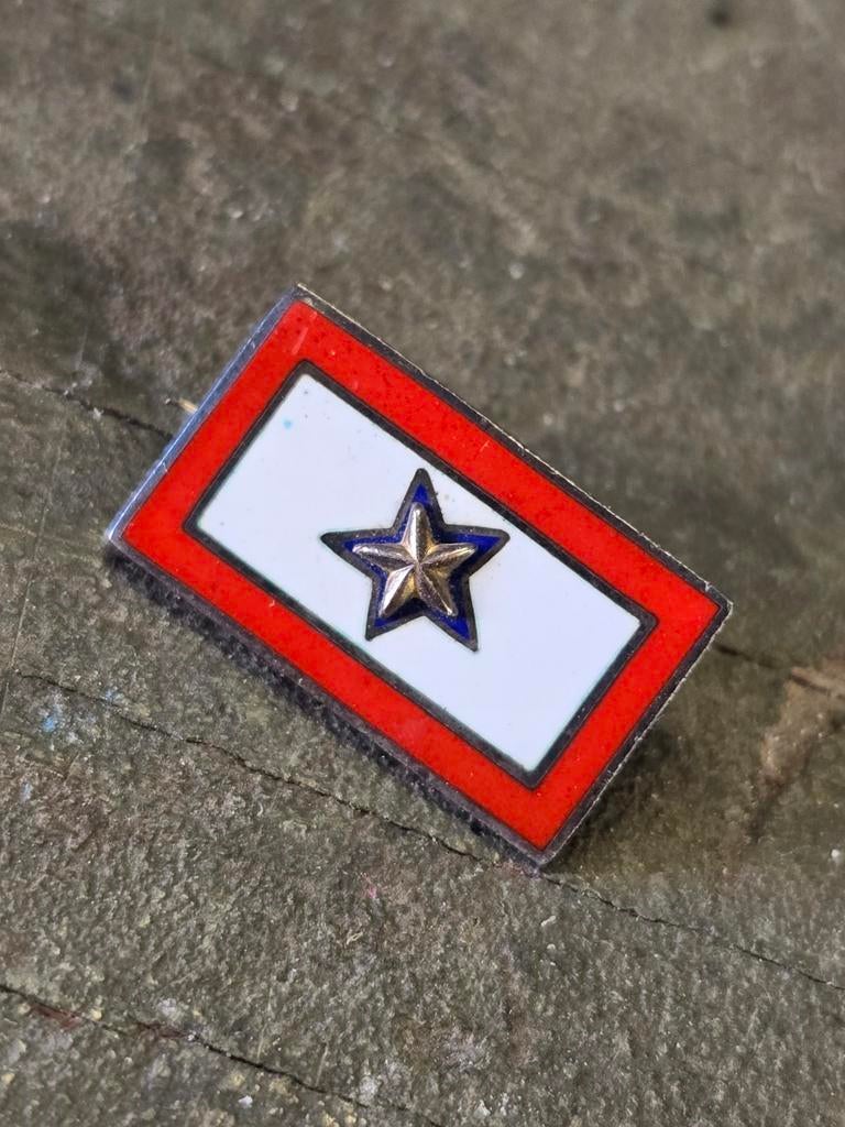 WWII US GOLD star (KIA) son in service pin, Verzamelen, Ophalen of Verzenden, Amerika, Embleem of Badge