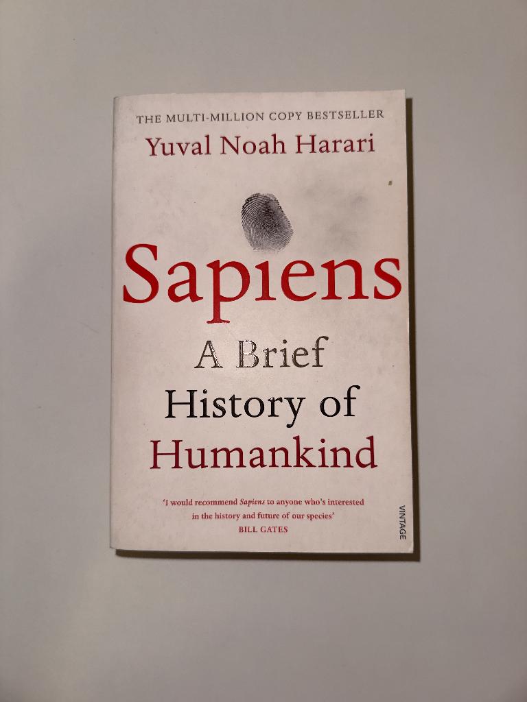 Sapiens boek, Ophalen of Verzenden, Zo goed als nieuw, Yuval Noah Harari