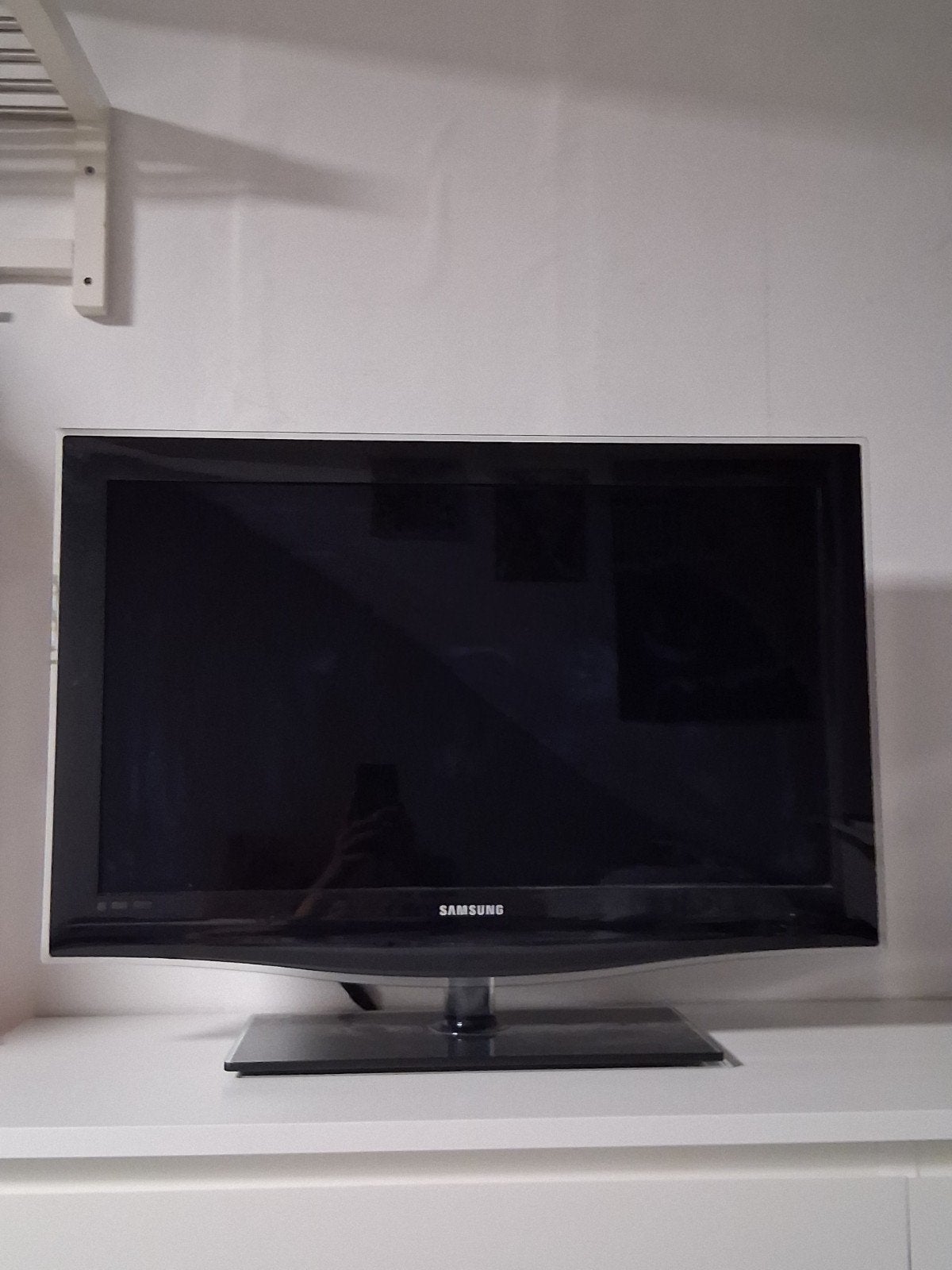 Samsung LCD TV - Goede staat, Audio, Tv en Foto, Televisies, Ophalen, Zo goed als nieuw, 60 tot 80 cm, Samsung