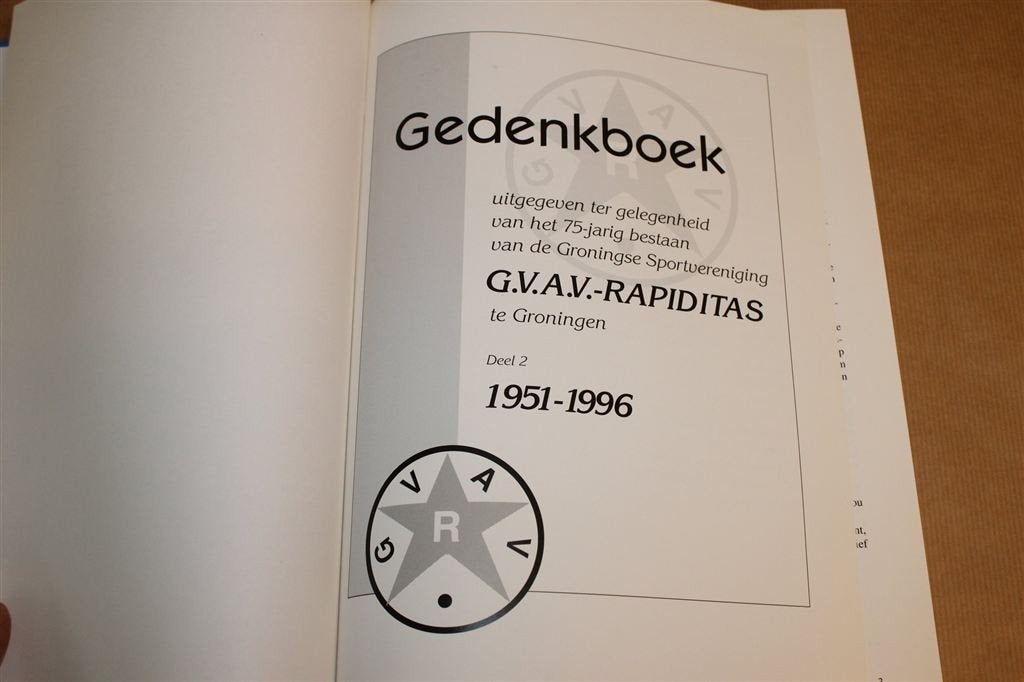 GVAV-Rapiditas Groningen — Gedenkboek [1951-1996], Ophalen of Verzenden, Zo goed als nieuw, Watersport en Hengelsport
