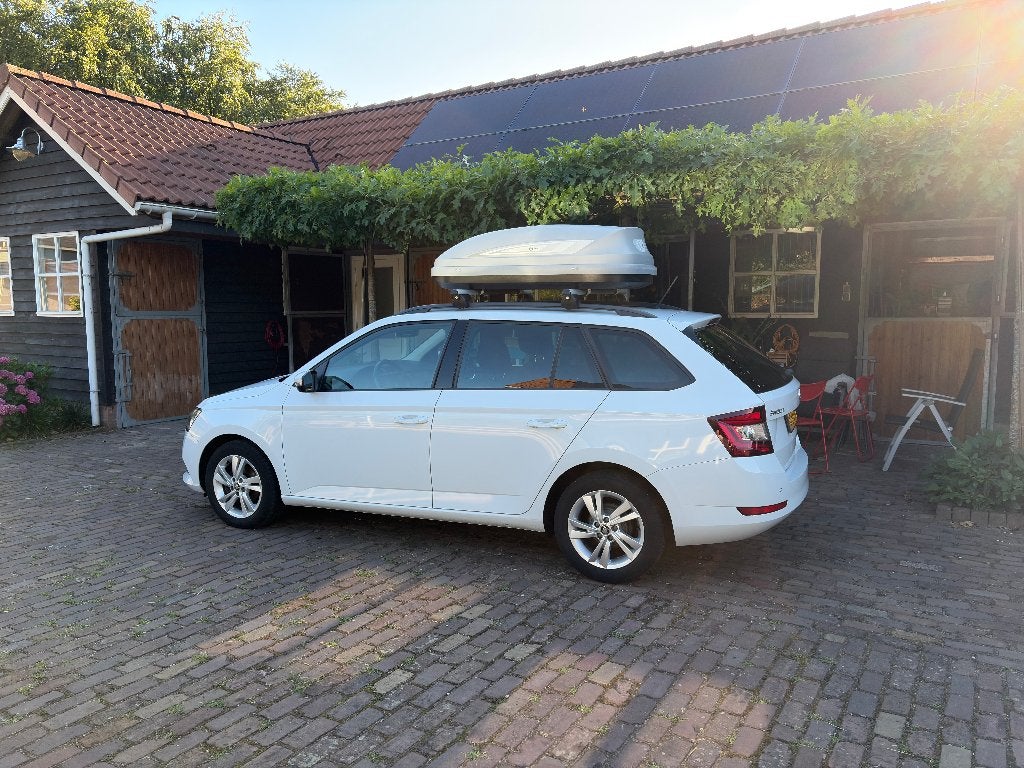 Dakdragers met dakkoffer Skoda Fabia Combi 2014-2021, Auto diversen, Dakdragers, Ophalen, Zo goed als nieuw