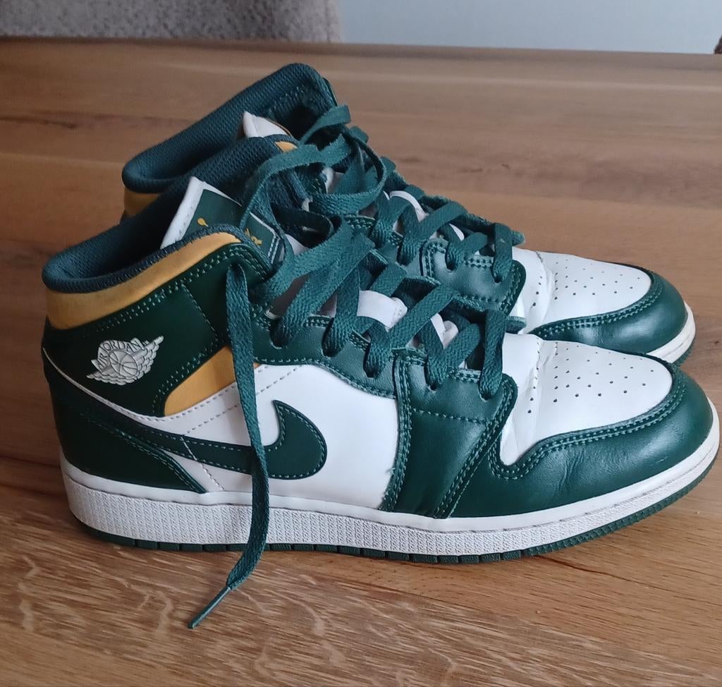 Jordan sportschoen, Ophalen of Verzenden, Gebruikt, Schoenen