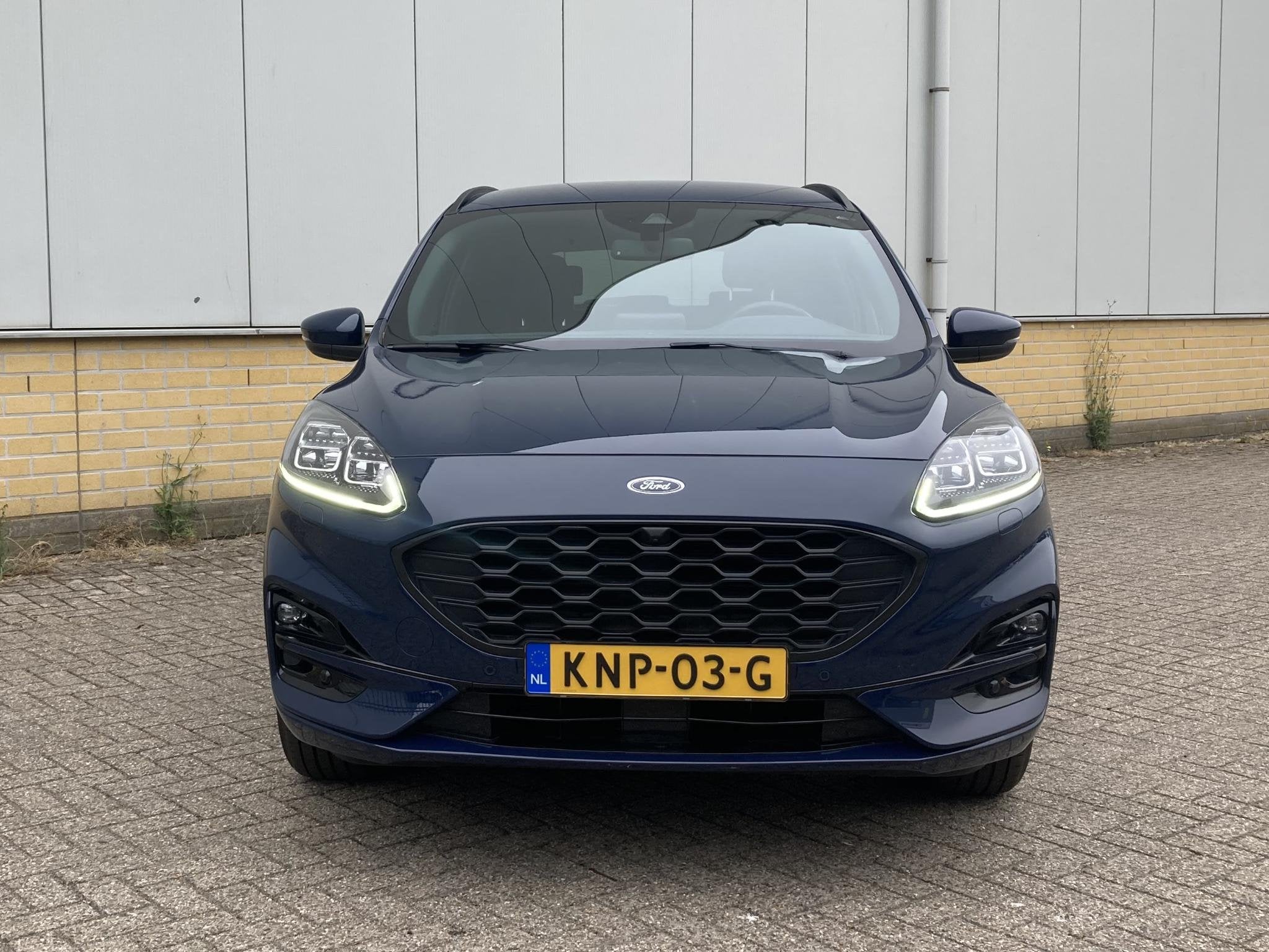 Ford Kuga 2.5 PHEV 225 pk ST-Line X BLISS - Voorruitverwarmi, Auto's, 14 kWh, Gebruikt, 4 cilinders, Blauw