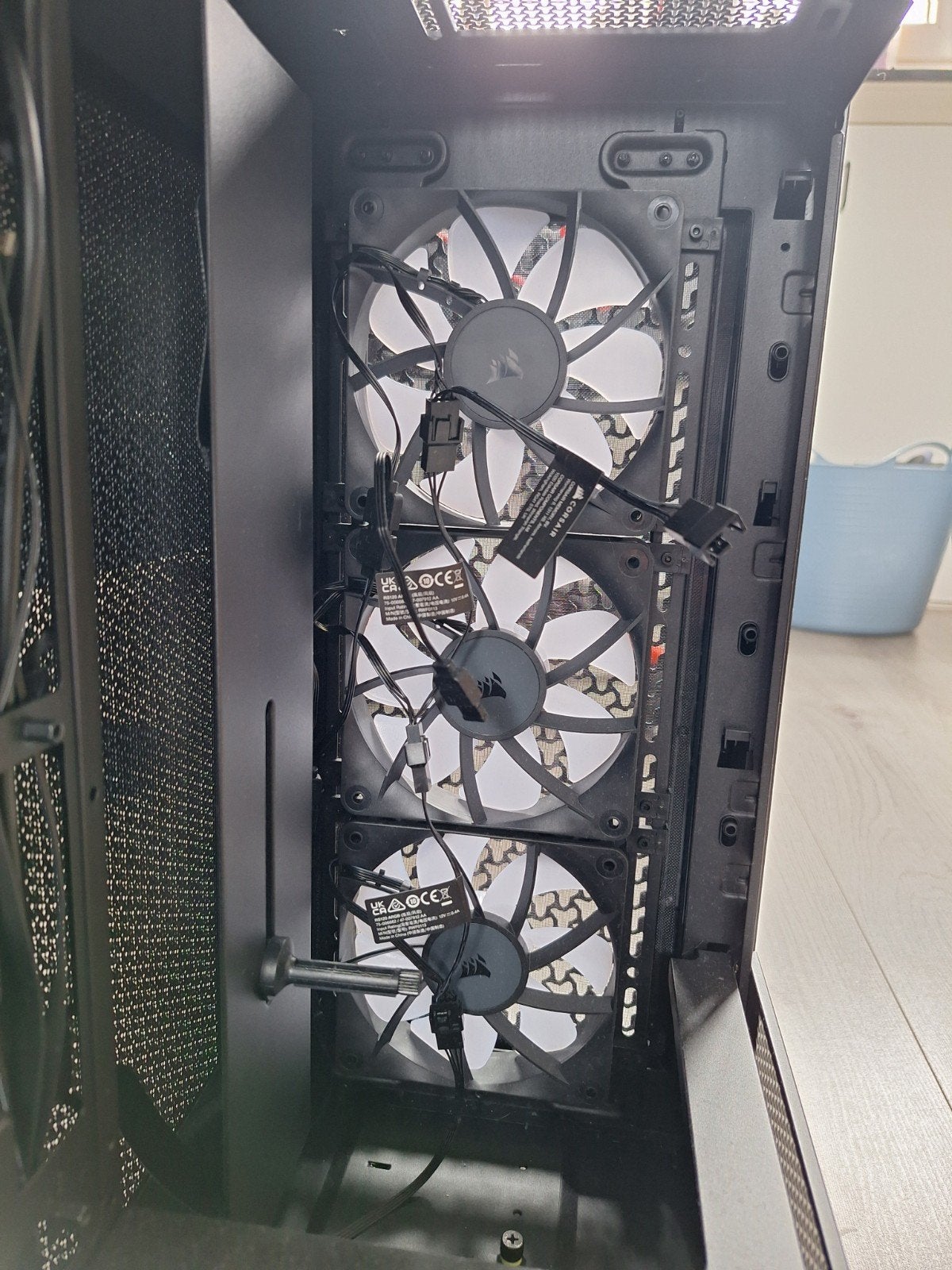 Corsair FRAME 4000D RS ARGB MET FANS, Ophalen, Corsair