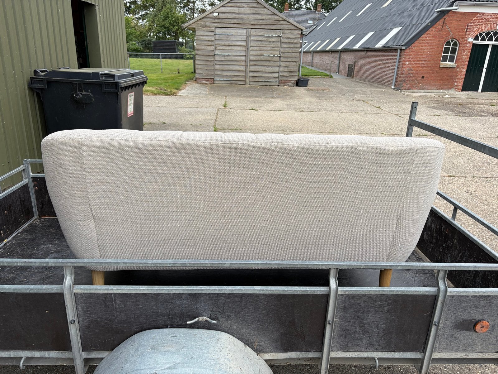 Zo goed als nieuwe Egedal 2,5-zitsbank beige stof, Ophalen, 150 tot 200 cm, Driepersoons, 75 tot 100 cm