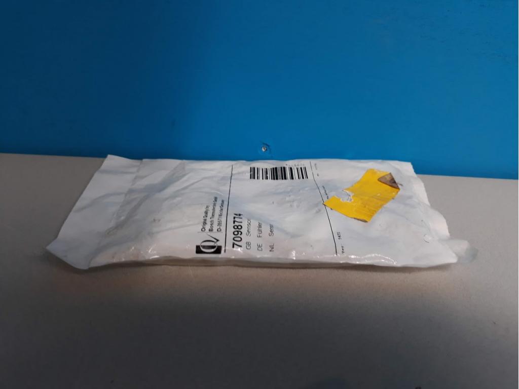 Warmtetemperatuursensor Bosch Buderus 7098774, Doe-het-zelf en Verbouw, Niet ingevuld, Cv-ketel of Combi-ketel, Niet ingevuld
