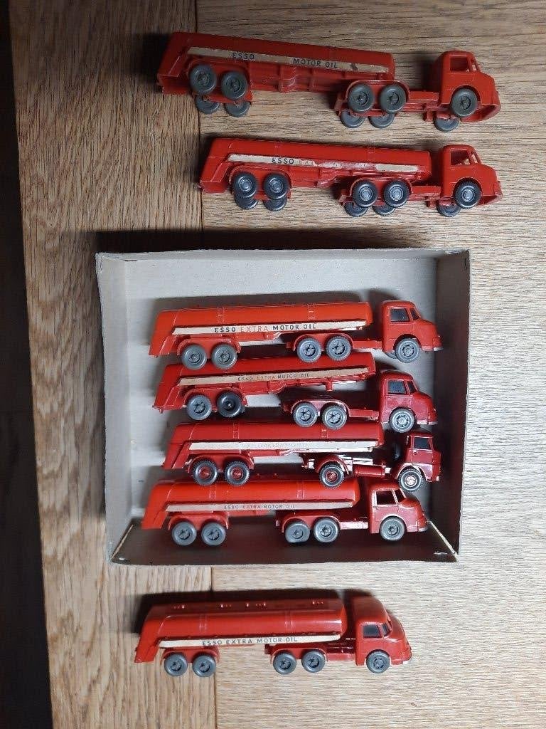Wiking. 7 Esso tankwagens. 20 per stuk. Samen 100 euro, Hobby en Vrije tijd, Modelauto's | 1:87, Ophalen of Verzenden, Bus of Vrachtwagen