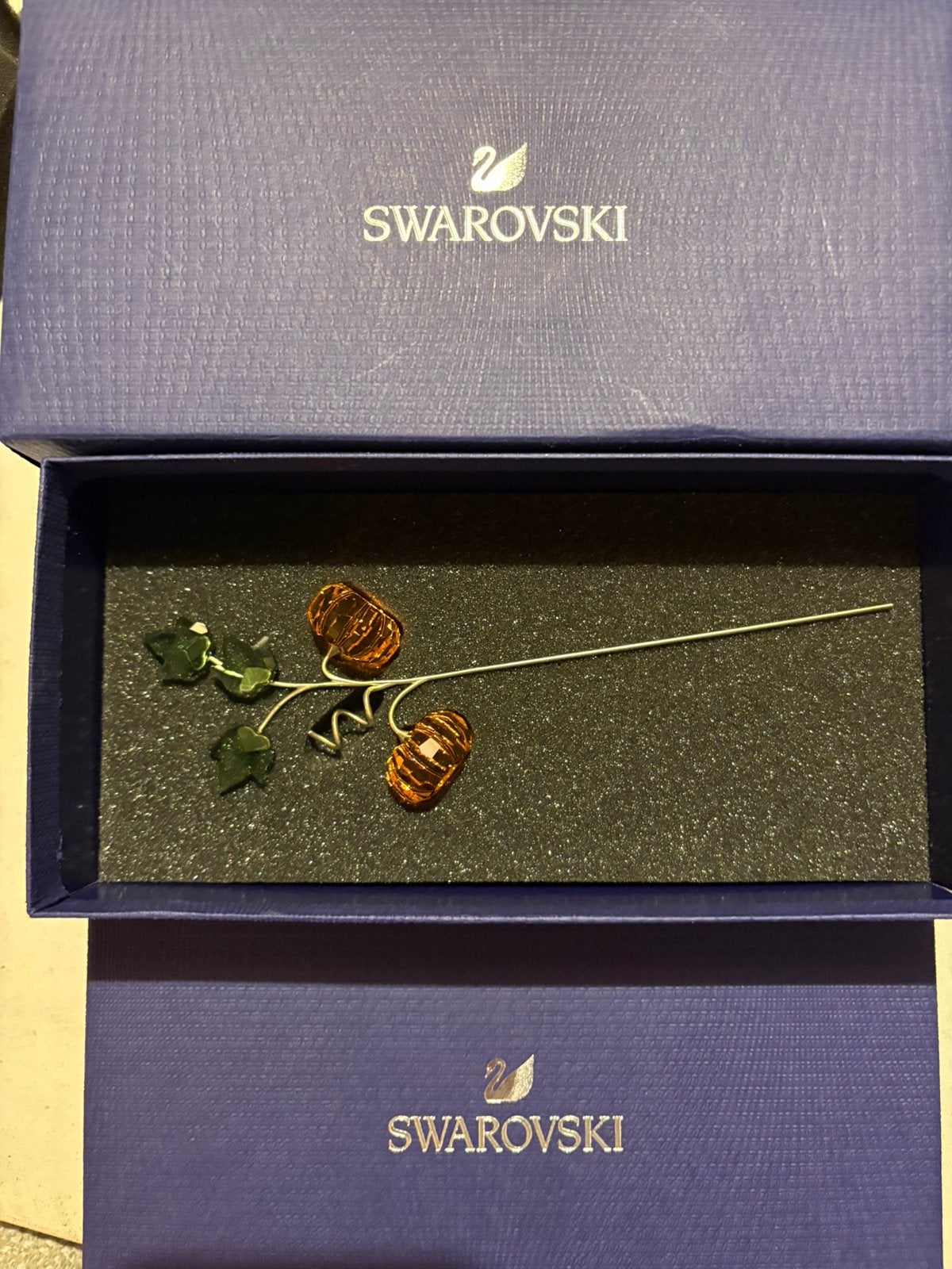 Swarovski pompoen op tak, Verzamelen, Ophalen of Verzenden, Zo goed als nieuw, Figuurtje