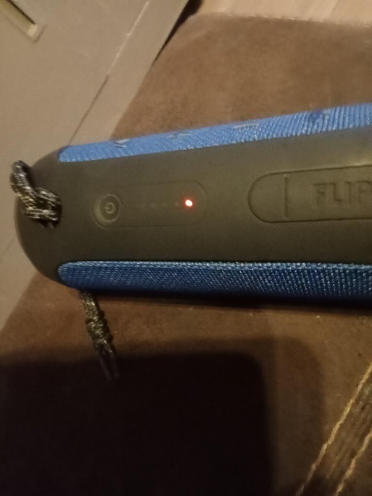 Te koop jbl speaker, Fietsen en Brommers, Ophalen of Verzenden, Zo goed als nieuw