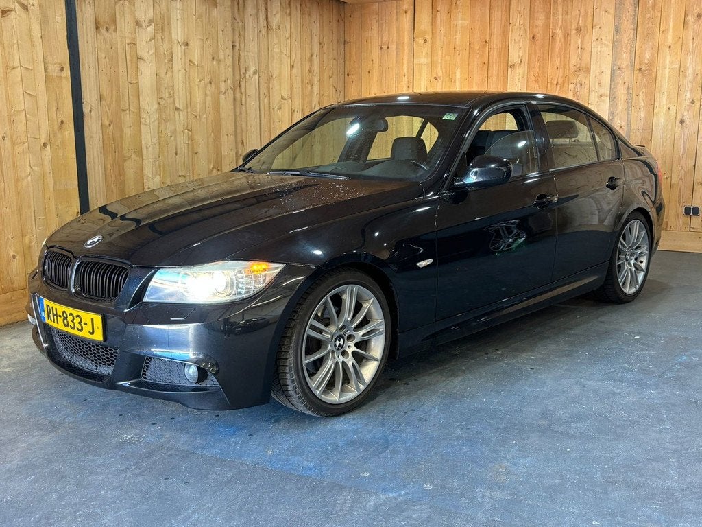 BMW 3-serie 318i Sedan 2008 Facelift M-pakket Lci Alcantara, Auto's, BMW, Achterwielaandrijving, Zwart, Bedrijf, Handgeschakeld
