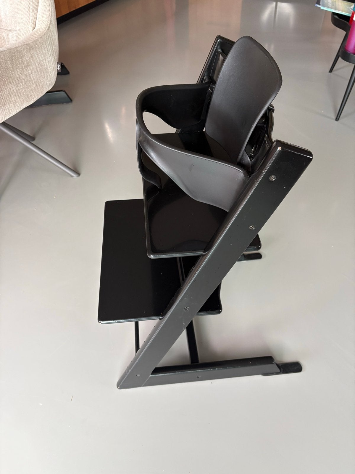 Stokke Tripp Trapp meegroeistoel - Zwart, Ophalen, Gebruikt, Meegroeistoel, Aanschuifbaar