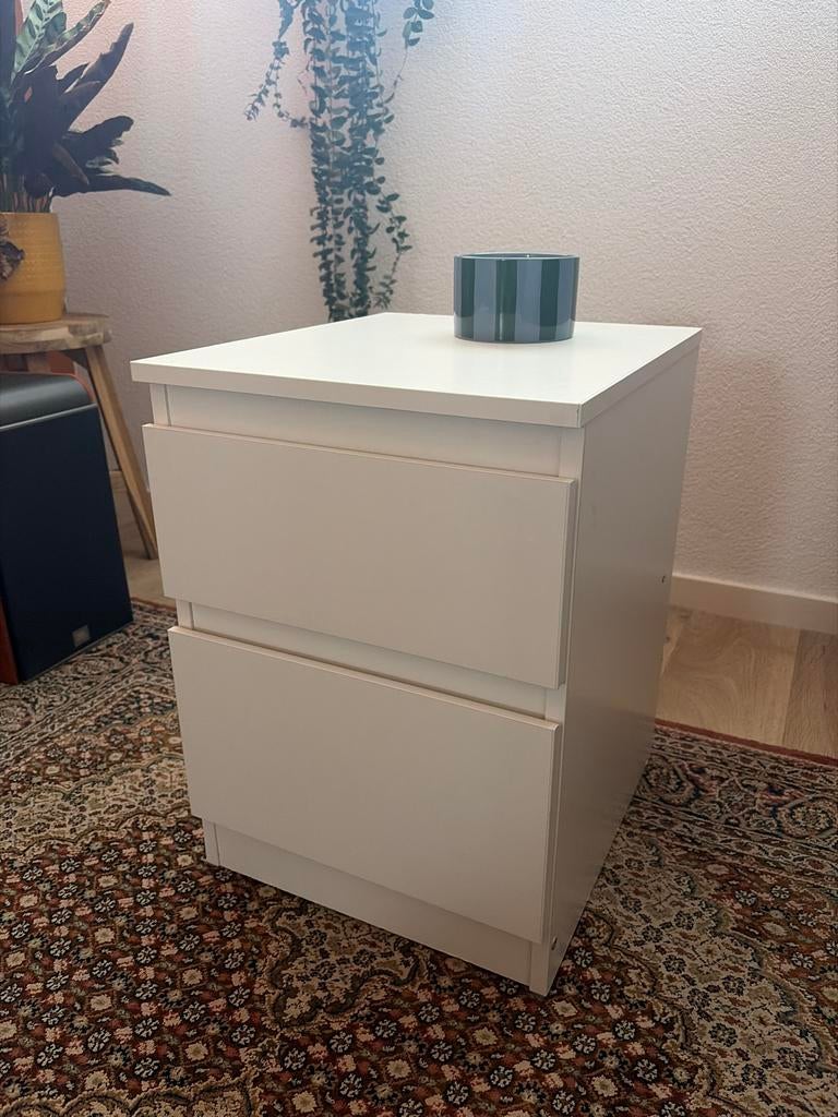 IKEA MALM nachtkastje - Zo goed als nieuw, Huis en Inrichting, Ophalen, 55 tot 70 cm, Zo goed als nieuw, 45 tot 65 cm
