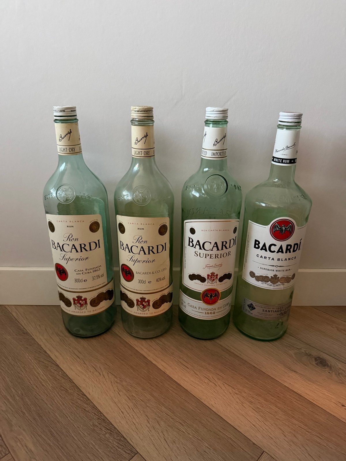 4 lege 3L Bacardi flessen - decoratie/verzameling, Ophalen of Verzenden, Gebruikt