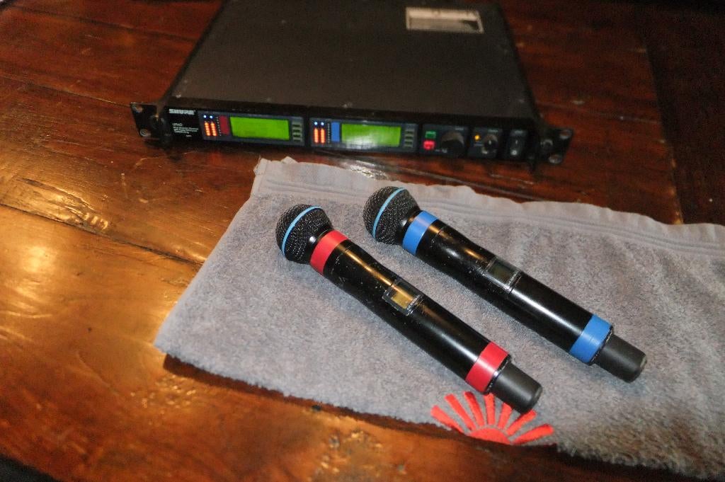 Shure dubbele ur4d set 2 x handheld k4e, Muziek en Instrumenten, Microfoons, Ophalen of Verzenden, Gebruikt, Zangmicrofoon, Draadloos
