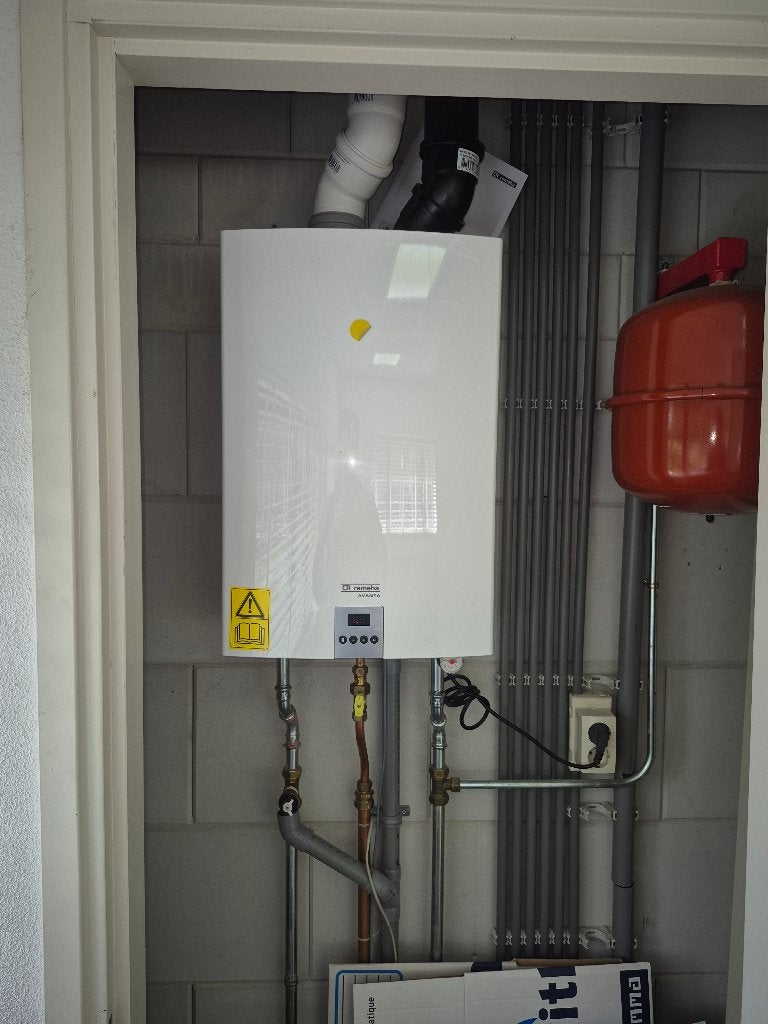 Remeha Avanta 28c 2019, Ophalen, Gebruikt, Aardgas, Boiler