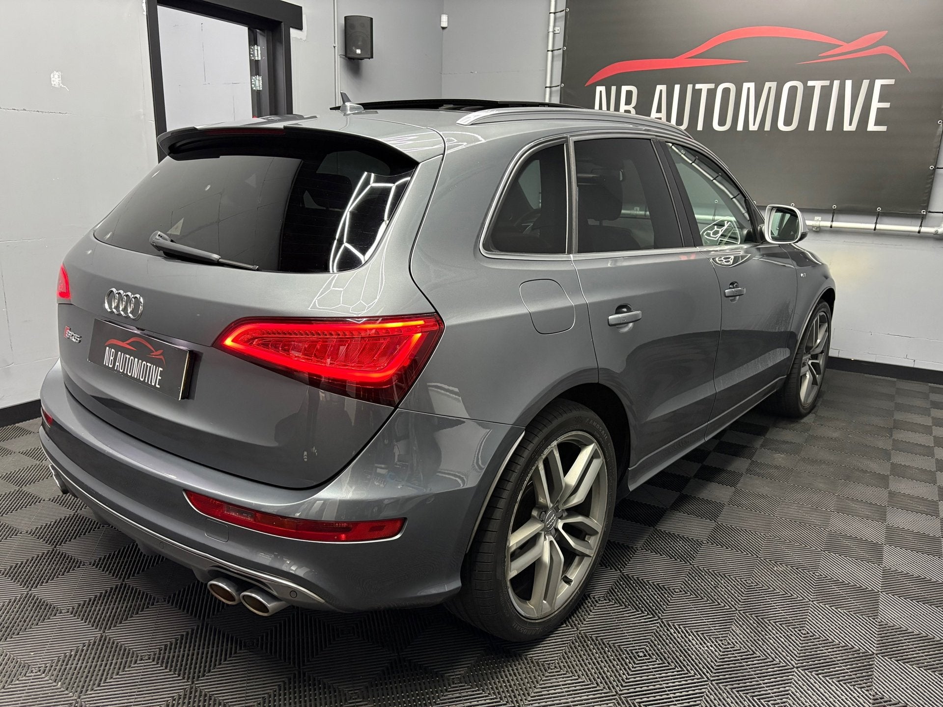 Audi SQ5 3.0 TDI Quattro S-Line, Auto's, Automaat, Euro 5, 15 km/l, Gebruikt