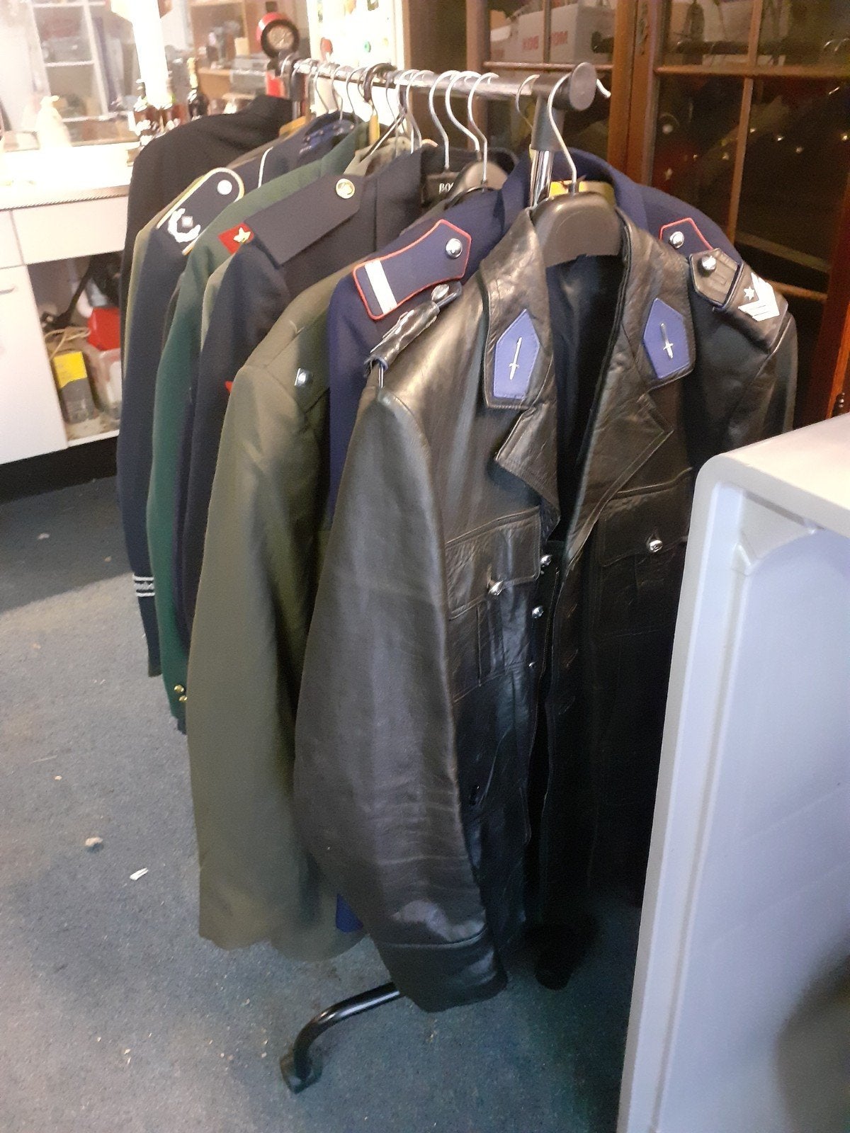 Diverse militaire uniformen en jassen, Verzamelen, Ophalen of Verzenden, Landmacht, Nederland, Kleding of Schoenen