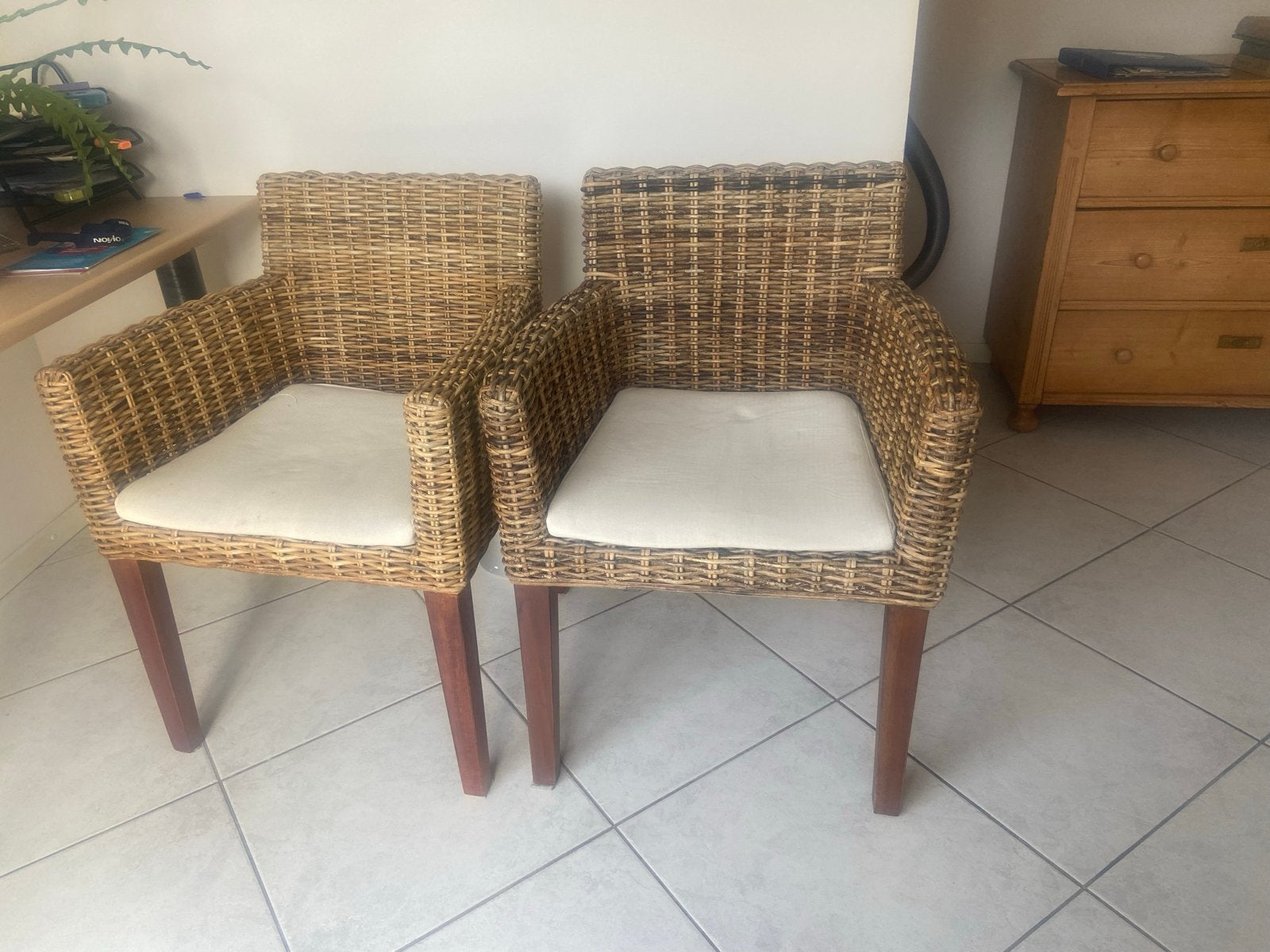 Set van 2 rotan stoelen met kussens, Gebruikt, Twee, Bruin, Riet of Rotan